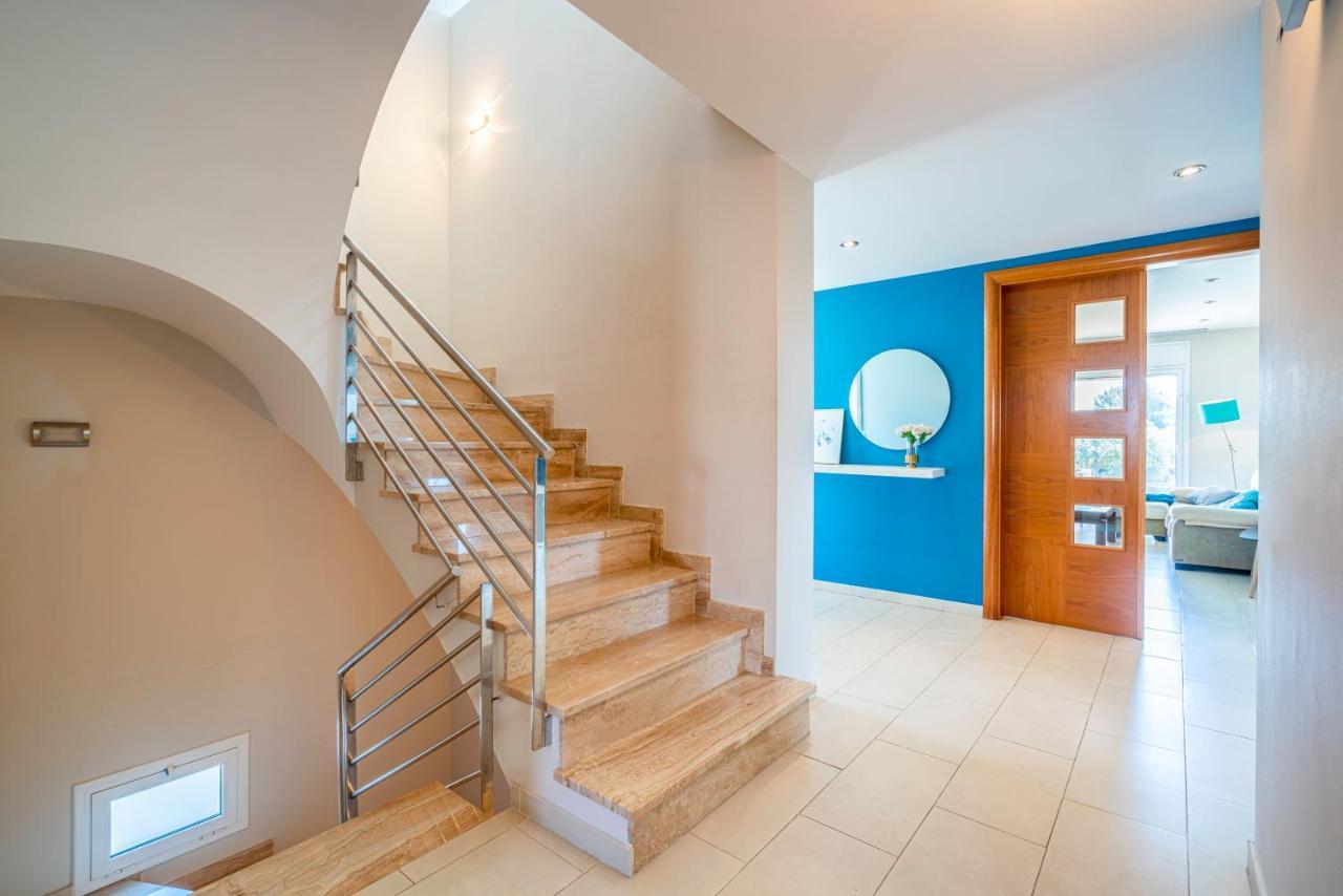 Вілла Casa Familiar Con Piscina Llica d'Amunt Екстер'єр фото